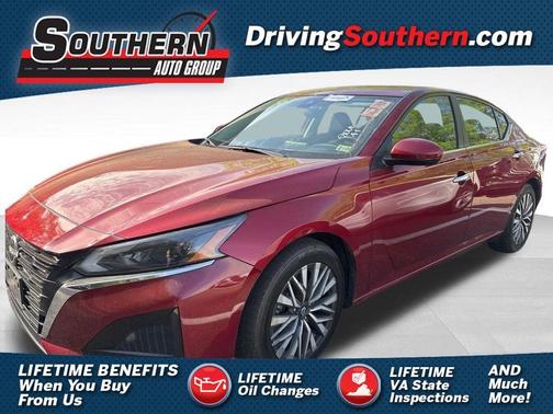 Scarlet Ember Tintcoat 2023 Nissan Altima 2.5 SV