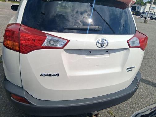 Blizzard Pearl 2015 Toyota RAV4 Limited