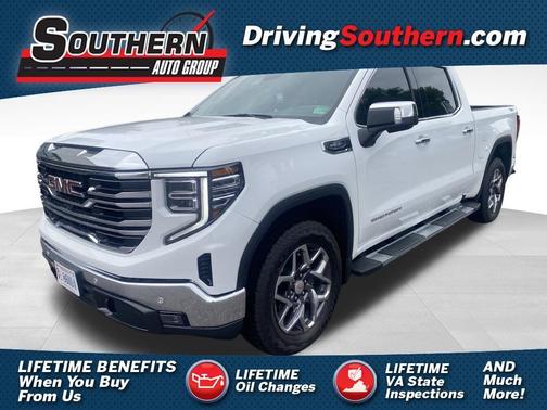 Summit White 2025 GMC Sierra 1500 SLT