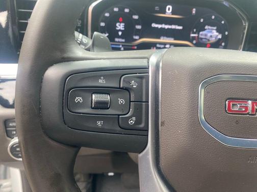 Summit White 2025 GMC Sierra 1500 SLT