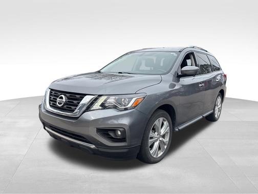 2019 Nissan Pathfinder SL