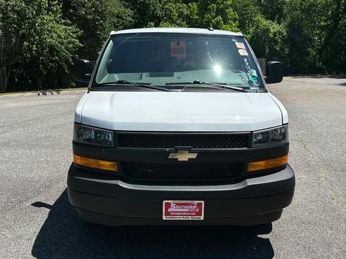 2022 Chevrolet Express 3500 LS