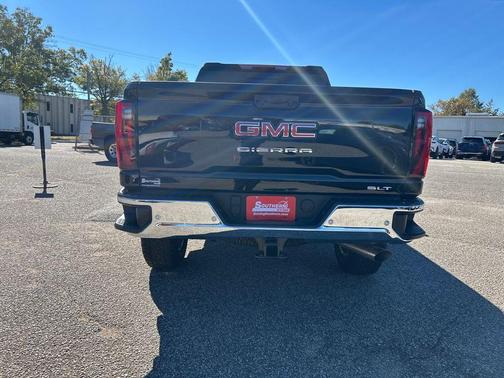 2026 GMC Sierra 2500 SLT