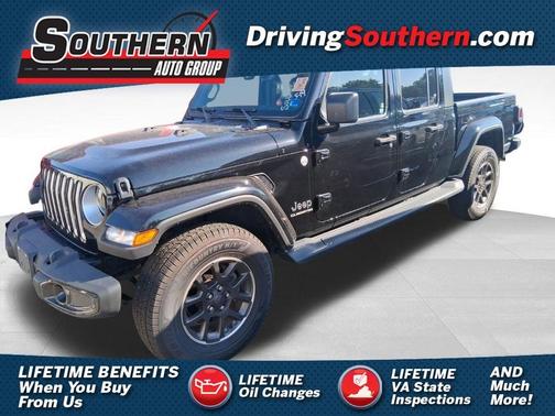 Black Clearcoat 2021 Jeep Gladiator Overland