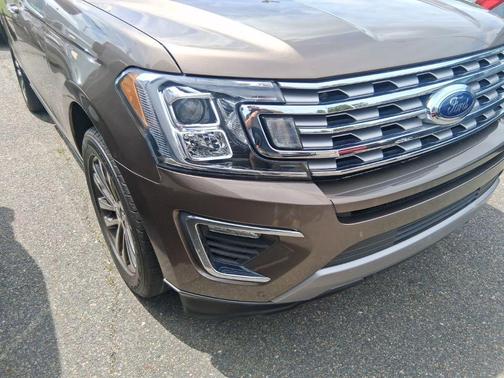Stone Gray Metallic 2018 Ford Expedition Limited