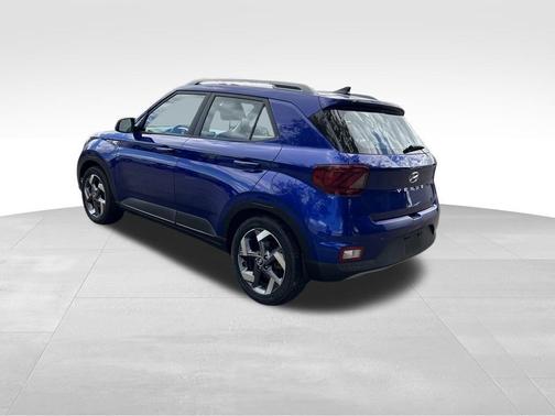 2022 Hyundai VENUE Limited