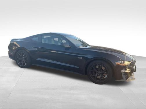 2021 Ford Mustang EcoBoost