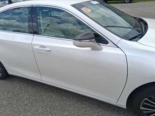 White Pearl 2023 Lexus ES 350 350