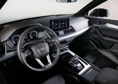 2024 Audi Q5 Sportback Prestige 45 TFSI S line quattro S tronic