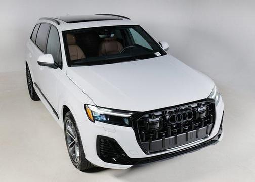 2025 Audi Q7 Premium Plus 45 TFSI quattro Tiptronic