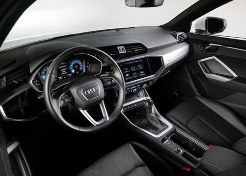 2022 Audi Q3 Premium Plus 45 TFSI S line quattro Tiptronic