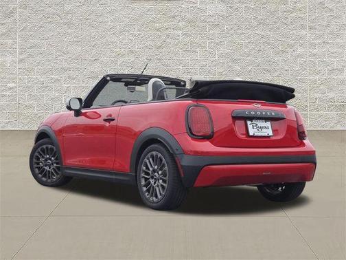 Chili Pepper Red 2025 MINI Convertible Cooper S