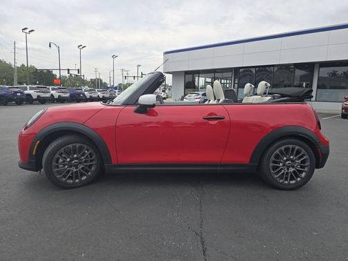 Chili Pepper Red 2025 MINI Convertible Cooper S