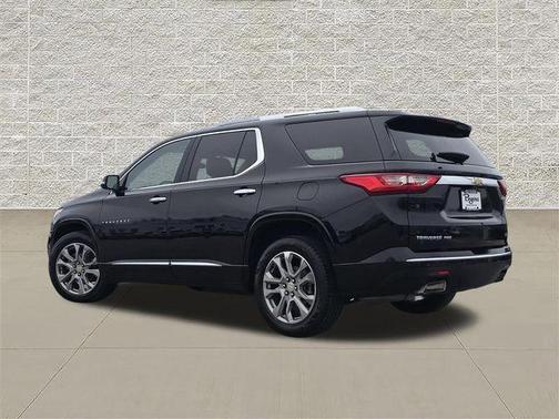 Mosaic Black Metallic 2018 Chevrolet Traverse Premier