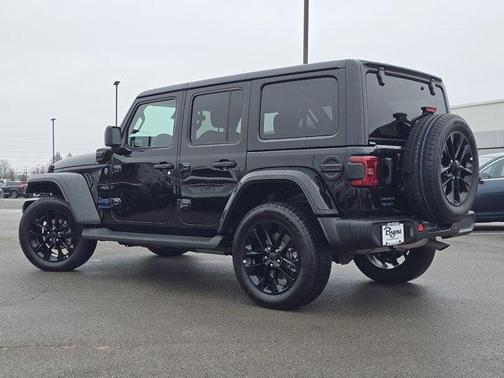 2025 Jeep Wrangler 4xe Sahara