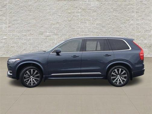 Denim Blue Metallic 2023 Volvo XC90 B5 Plus