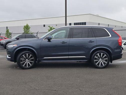 Denim Blue Metallic 2023 Volvo XC90 B5 Plus