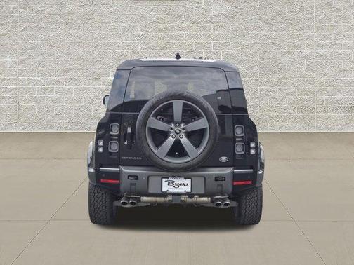 Santorini Black 2022 Land Rover Defender 90 V8