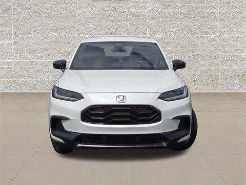 Platinum White Pearl 2023 Honda HR-V Sport