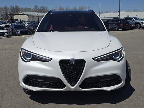 2020 Alfa Romeo Stelvio Ti Sport Carbon