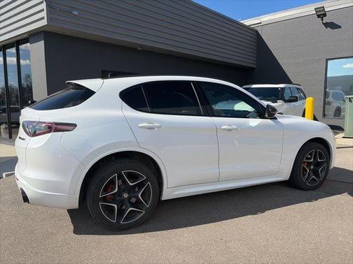 2020 Alfa Romeo Stelvio Ti Sport Carbon