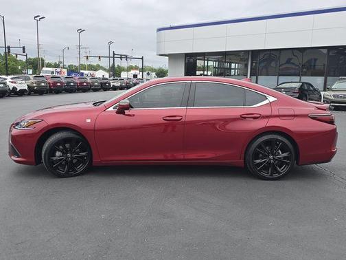 Matador Red Mica 2023 Lexus ES 350 F SPORT Handling