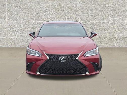 Matador Red Mica 2023 Lexus ES 350 F SPORT Handling
