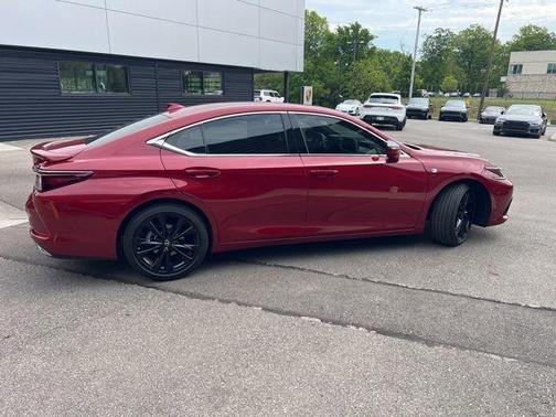 Matador Red Mica 2023 Lexus ES 350 F Sport