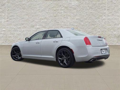 Silver Mist Clearcoat 2023 Chrysler 300 Touring