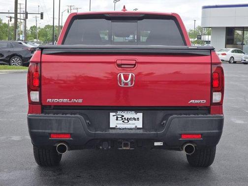 Radiant Red Metallic II 2023 Honda Ridgeline RTL