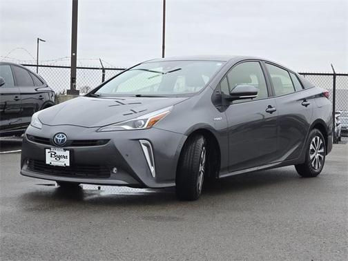 2022 Toyota Prius XLE