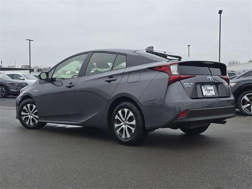 2022 Toyota Prius XLE
