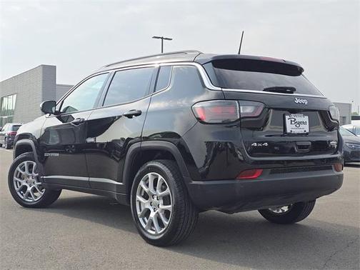 2022 Jeep Compass Latitude Lux