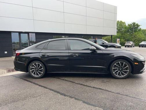 Phantom Black 2020 Hyundai SONATA Limited