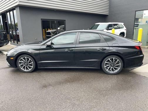 Phantom Black 2020 Hyundai SONATA Limited