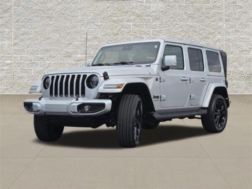 Silver Zynith Clearcoat 2023 Jeep Wrangler Sahara
