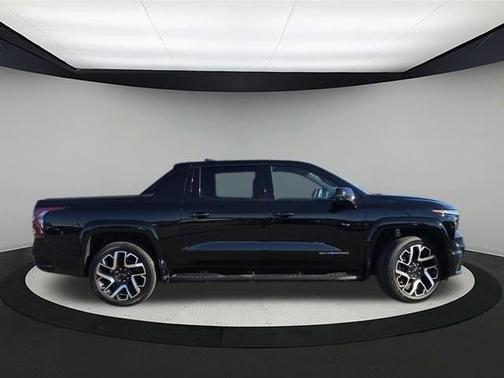 2024 Chevrolet Silverado EV RST