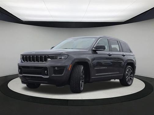 2022 Jeep Grand Cherokee Overland