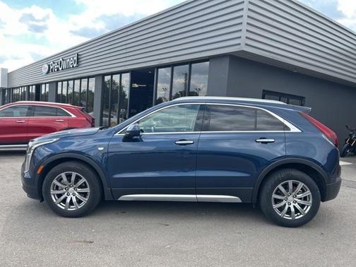 2020 Cadillac XT4 Premium Luxury