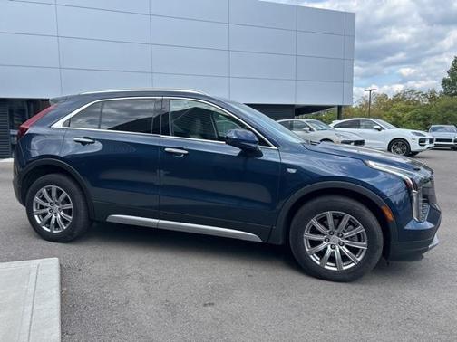 2020 Cadillac XT4 Premium Luxury