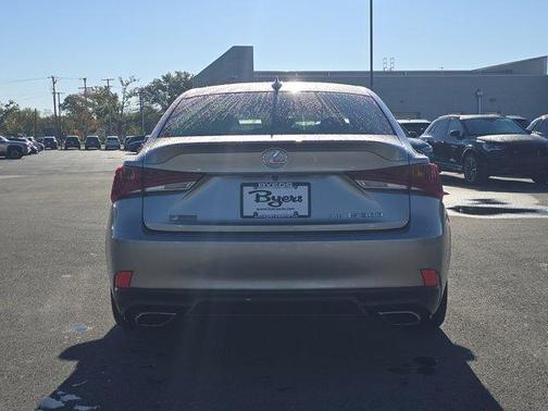 2018 Lexus IS 300 Base