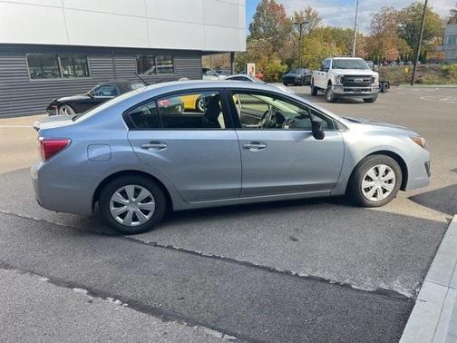 2016 Subaru Impreza 2.0i