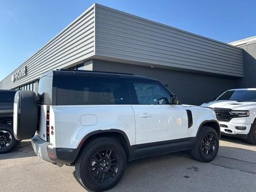 2023 Land Rover Defender 90 S