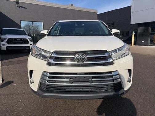 2017 Toyota Highlander Limited