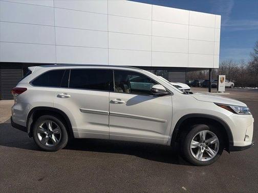 2017 Toyota Highlander Limited