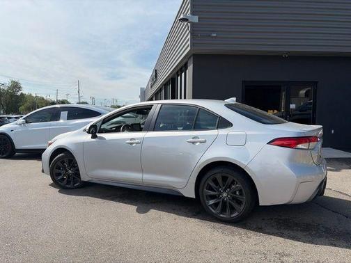 Classic Silver Metallic 2026 Toyota Corolla SE