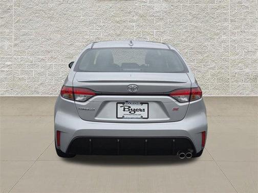 Classic Silver Metallic 2026 Toyota Corolla SE