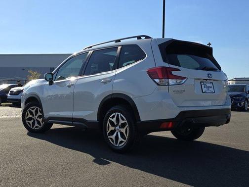 2022 Subaru Forester Premium