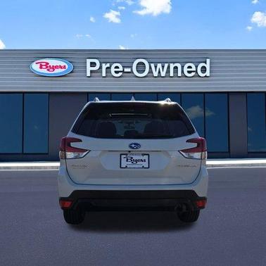 2022 Subaru Forester Premium