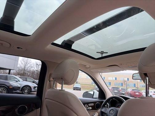 2018 Mercedes-Benz GLC 300 Base 4MATIC